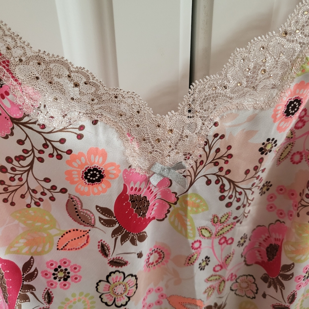 Victoria's Secret Floral Lace Slip Nightdress Size L - Picture 3 of 5